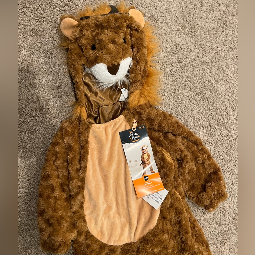NWT Hyde & Eek Lion 2-3T